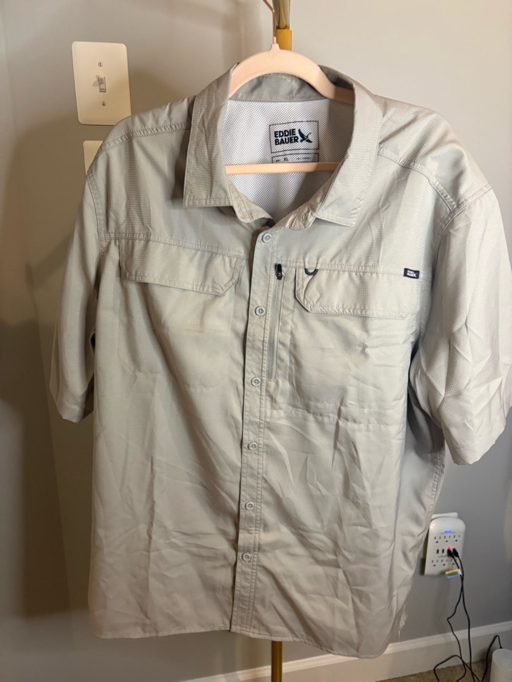 Eddie Bauer Men's Short-Sleeve Shirt — Light Beige
